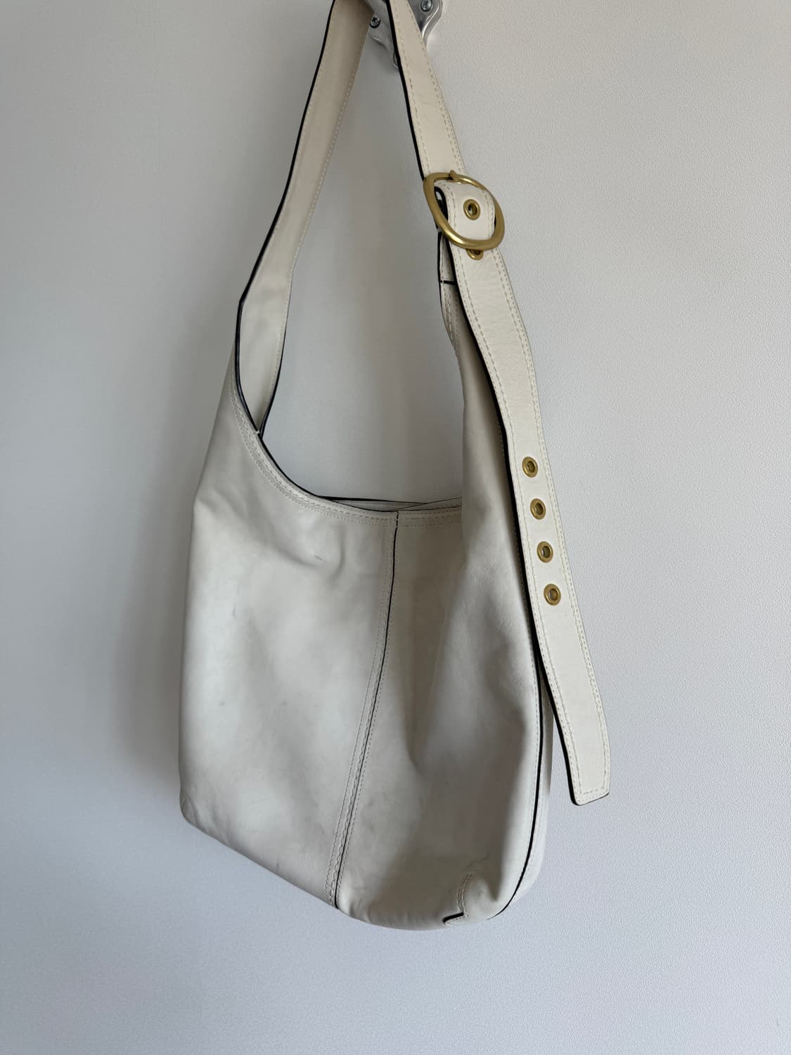 코치(COACH) 레더 숄더백 상품이미지4