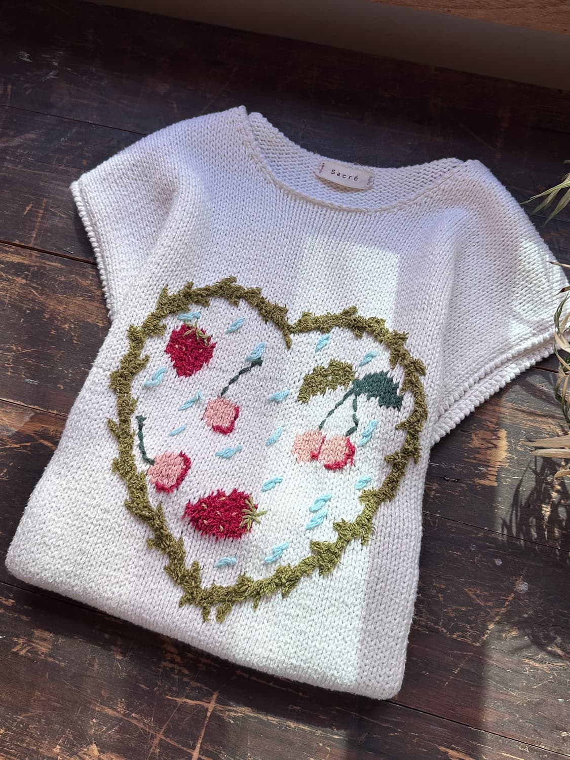 Strawberry Embroidered Knit Vest 0080 상품이미지6