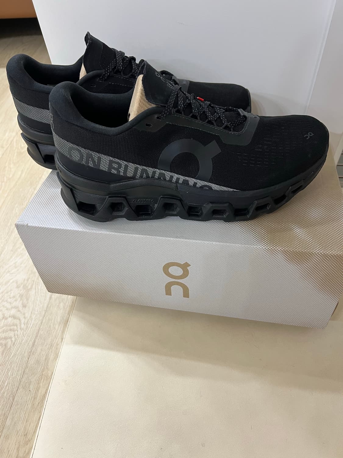 온 러닝 클라우드몬스터2 상품이미지3