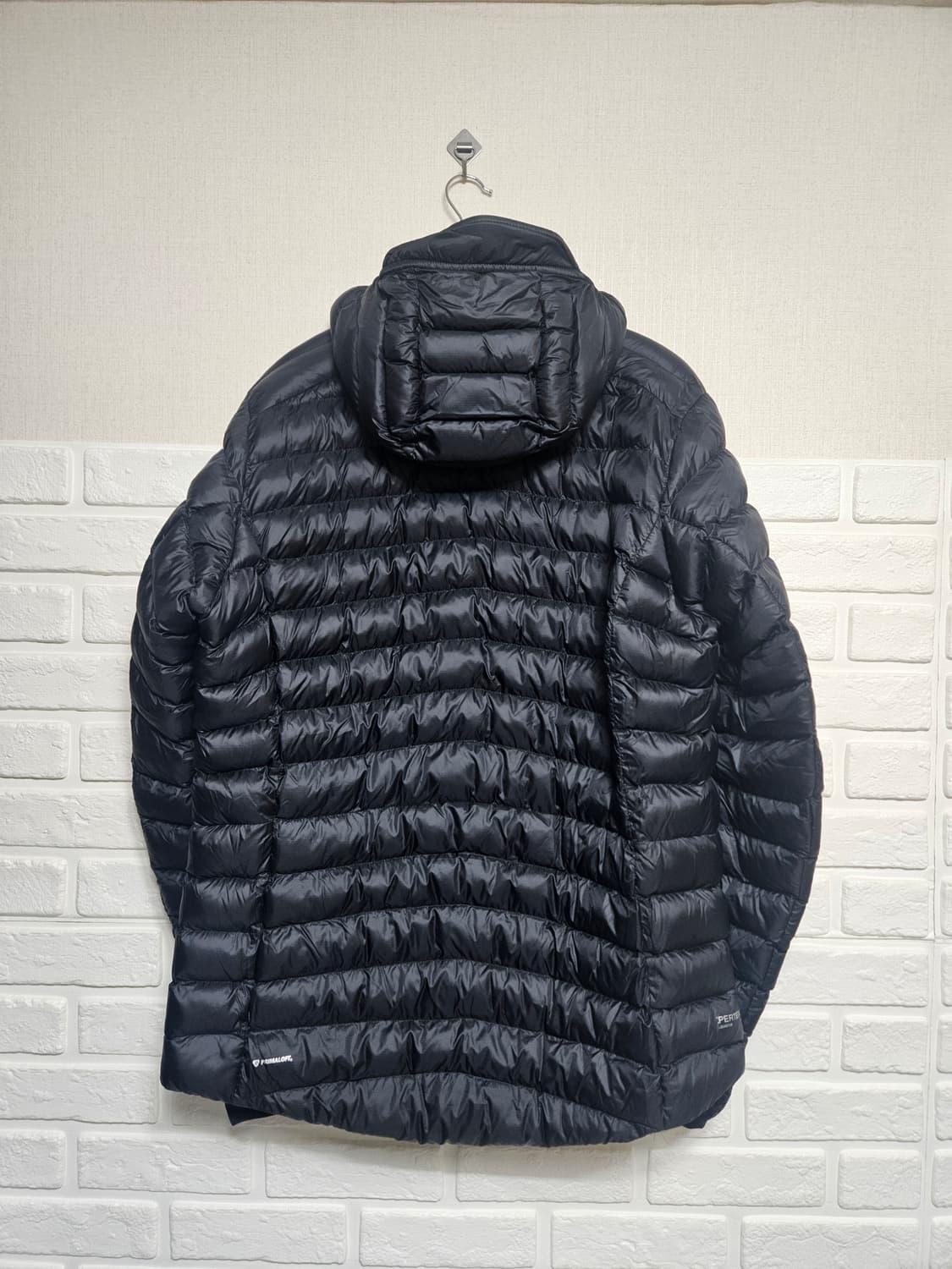 랩 씨러스 알파인 자켓 블랙 팝니다. 상품이미지2