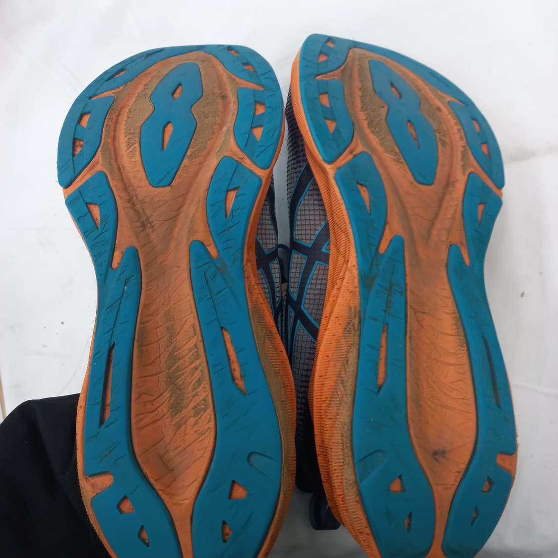 아식스 노바블라스트 러닝화 (280) 상품이미지4