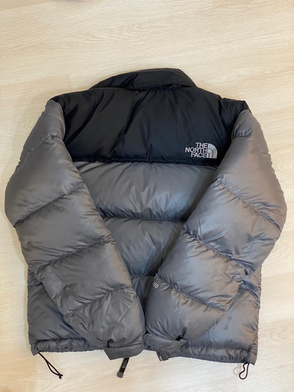 노스페이스 눕시 700 그레이 xs 이동휘 켄달제너 상품이미지3