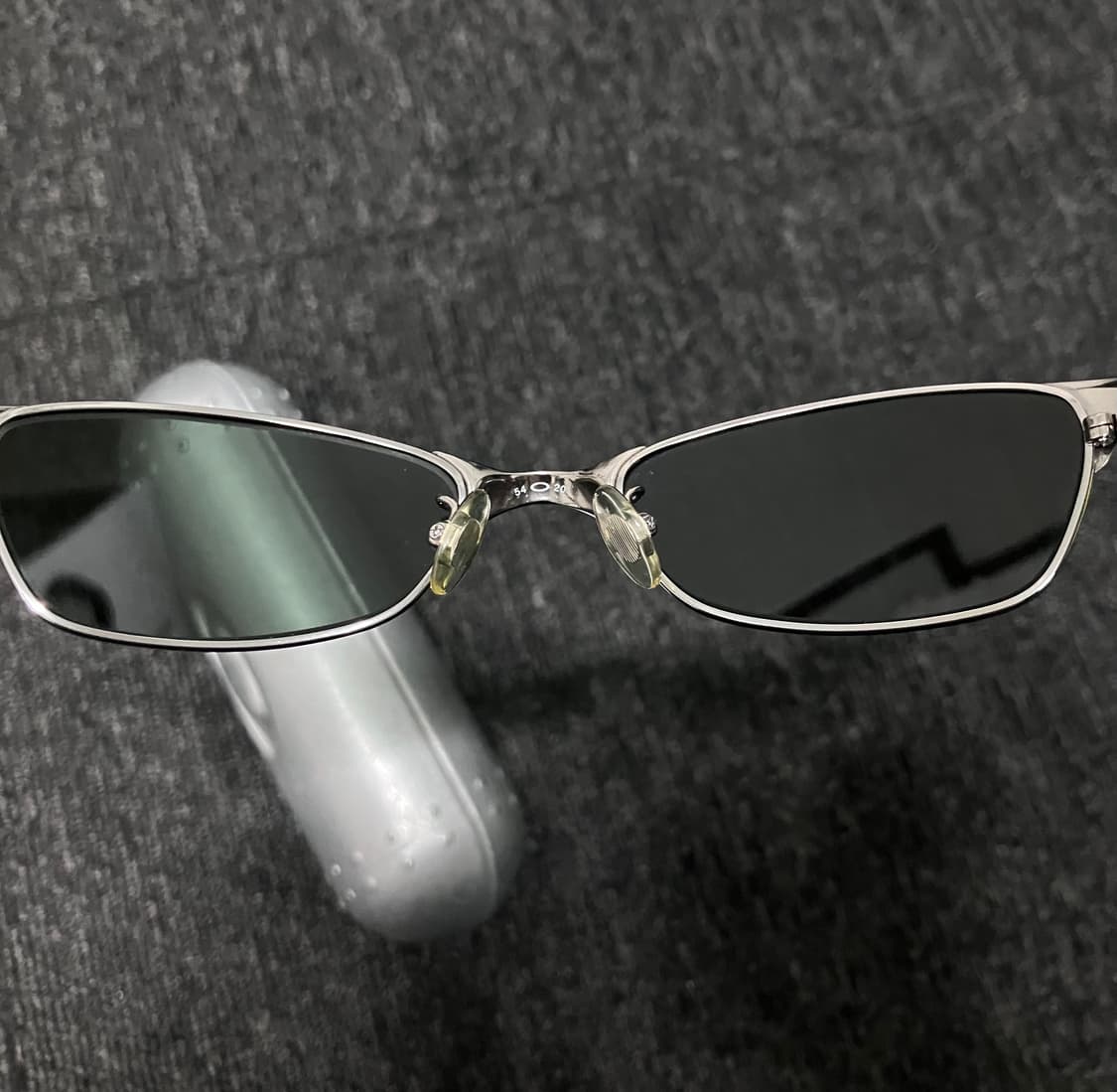 오클리 와이어탭 1.0 크롬 티타늄 상품이미지4