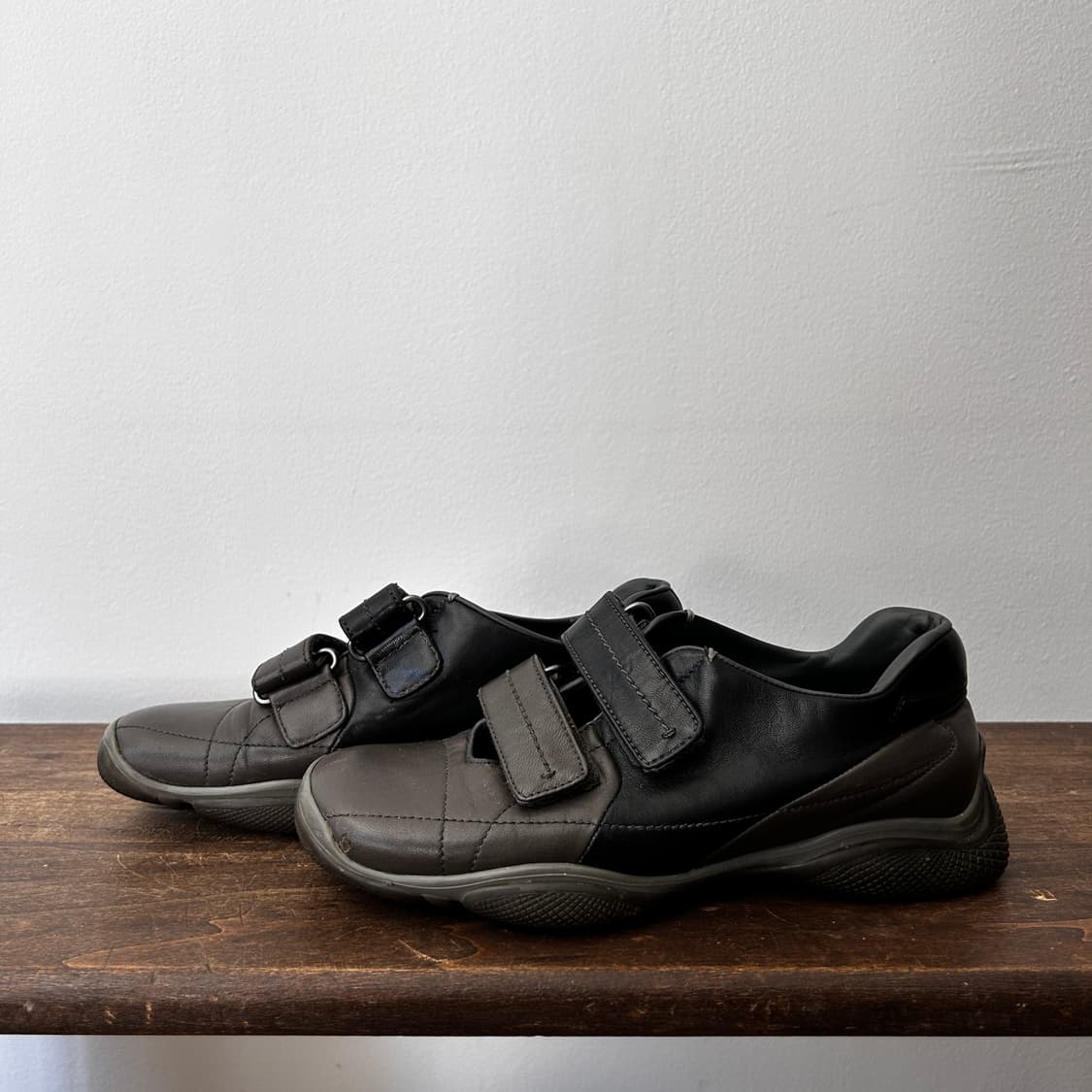Bicolor Velcro Sneakers 상품이미지4