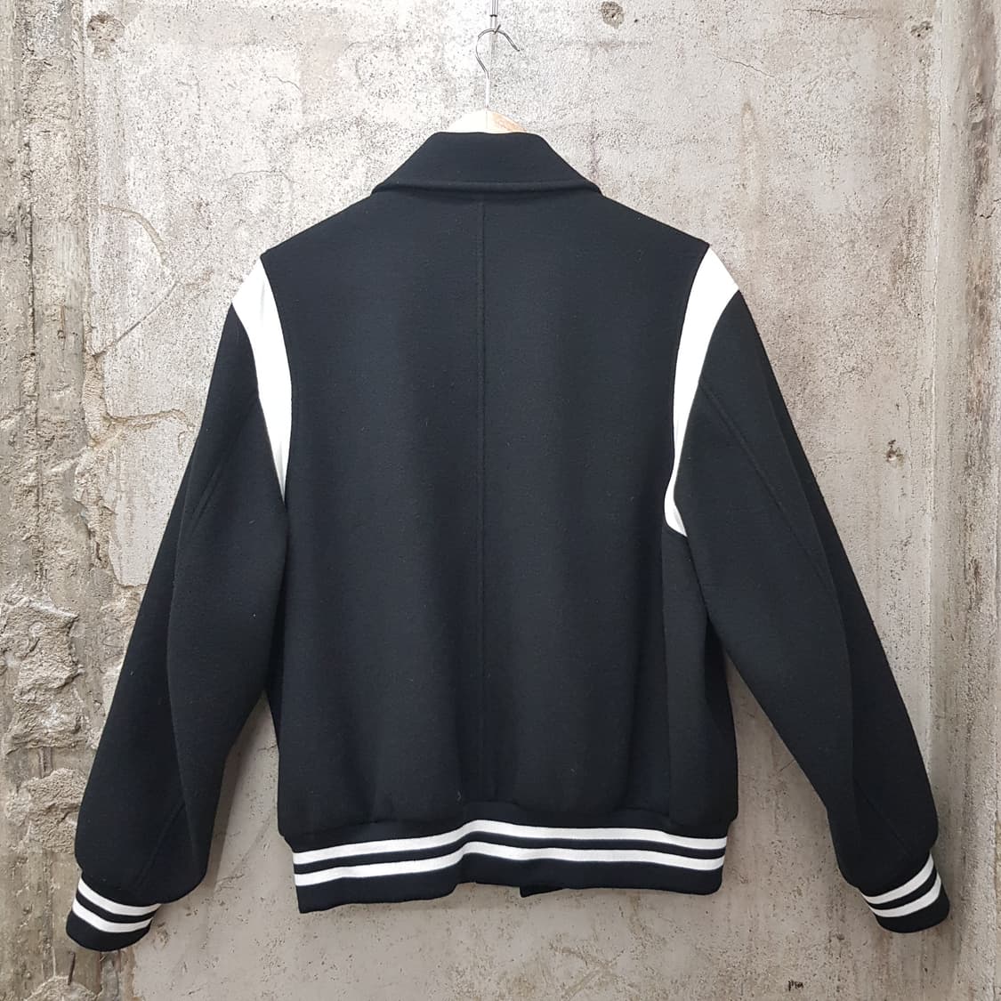 비바스튜디오 바시티 자켓 M사이즈  상품이미지2