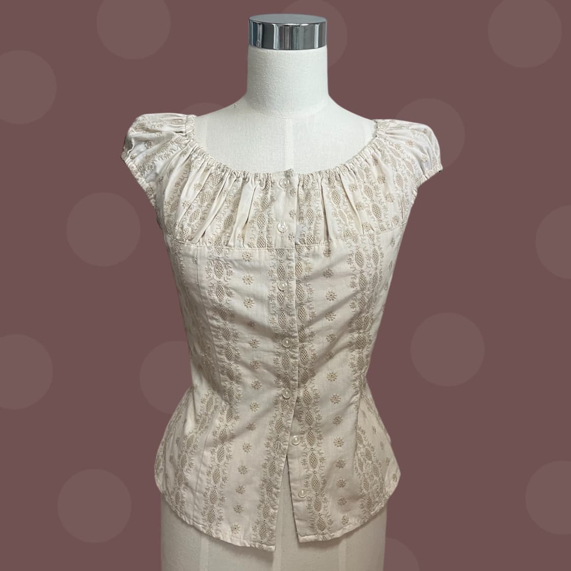 아일렛 레이스 자수 퍼프소매 블라우스 베이지 상품이미지3