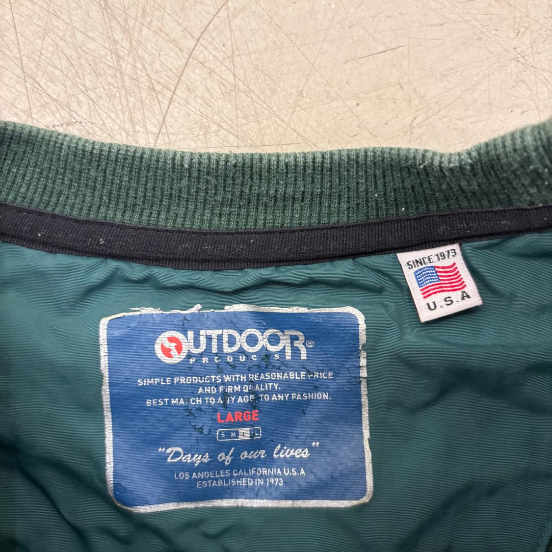 아웃도어프로덕트 그린 빅로고 맨투맨 상품이미지4