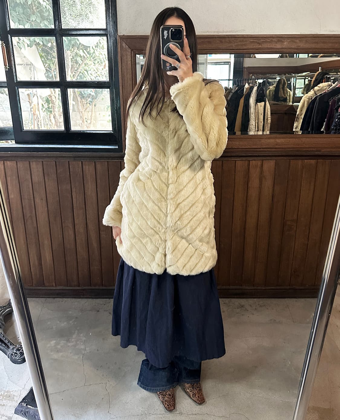 RIENDA cream faux fur jacket 상품이미지3