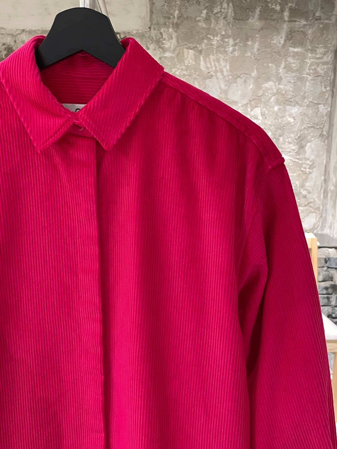 코스 핫 핑크 블렌드 오버사이즈 코듀로이 셔츠 상품이미지3