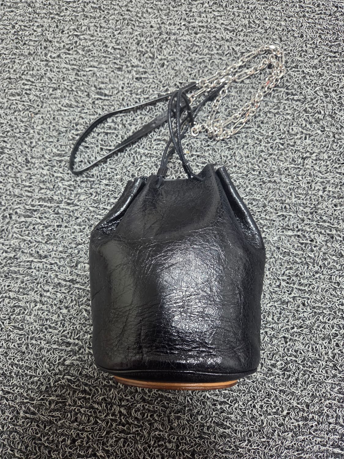 메종마르지엘라 버킷백 상품이미지2