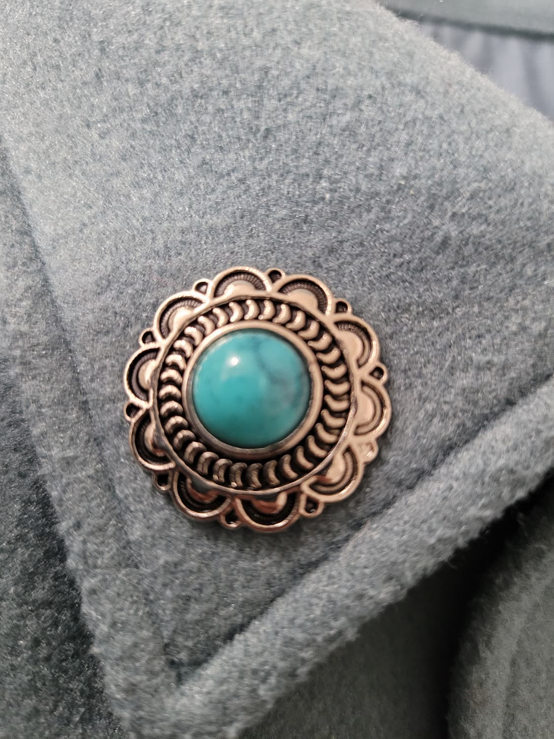 🏷️ 웨스턴 무드와 여유로운 실루엣 – H&M 콘초 디테일 오버셔츠  상품이미지8