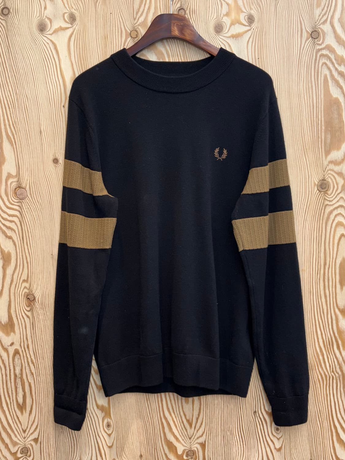 프레드페리 팁드 슬리브 크루넥 니트  상품이미지2