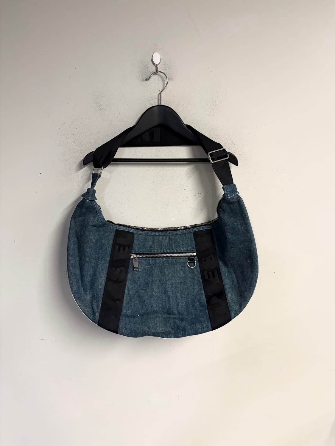 DIESEL denim hobo bag  상품이미지2