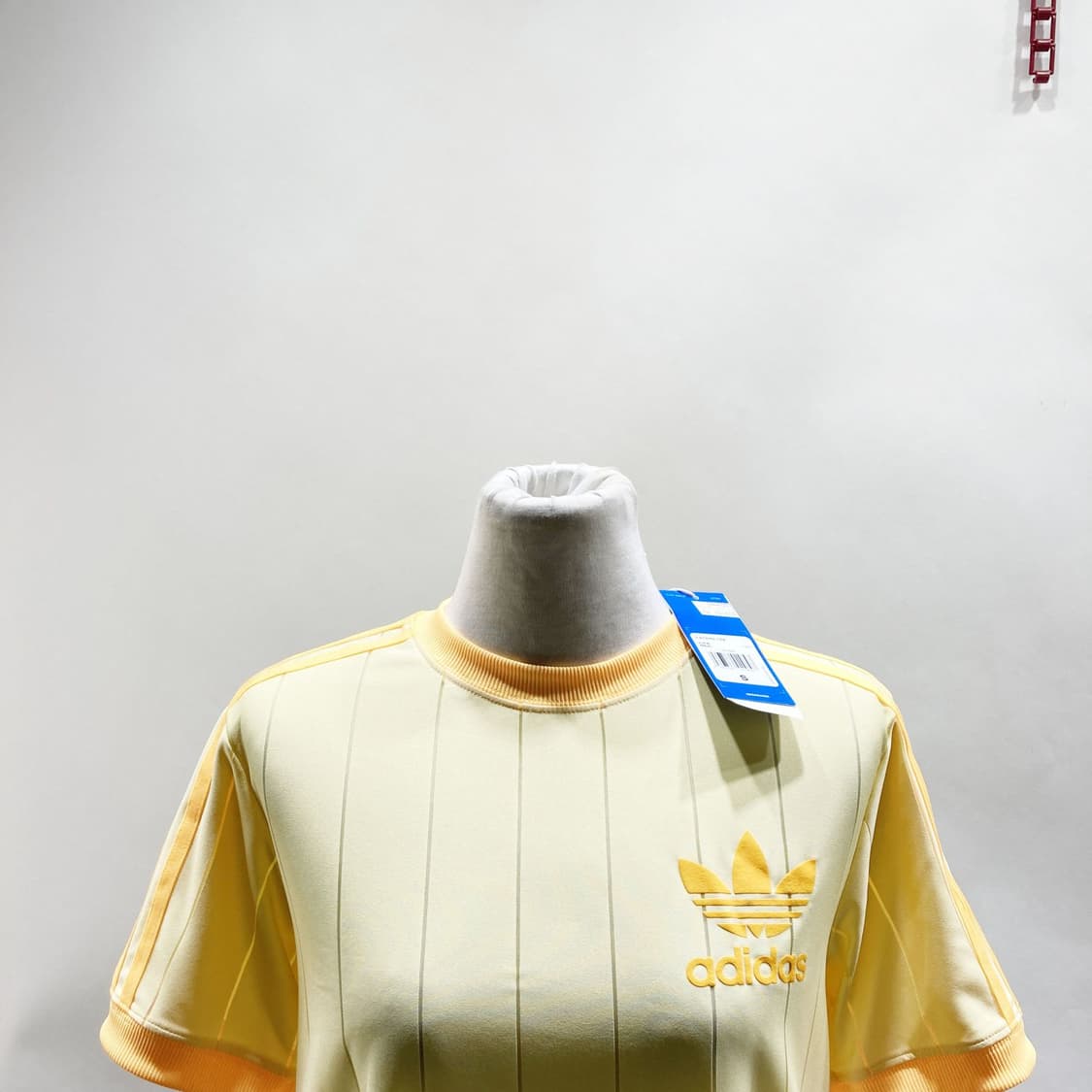 아디다스 2023택새상품 3스트라이프 티셔츠 S 진스센스 상품이미지2