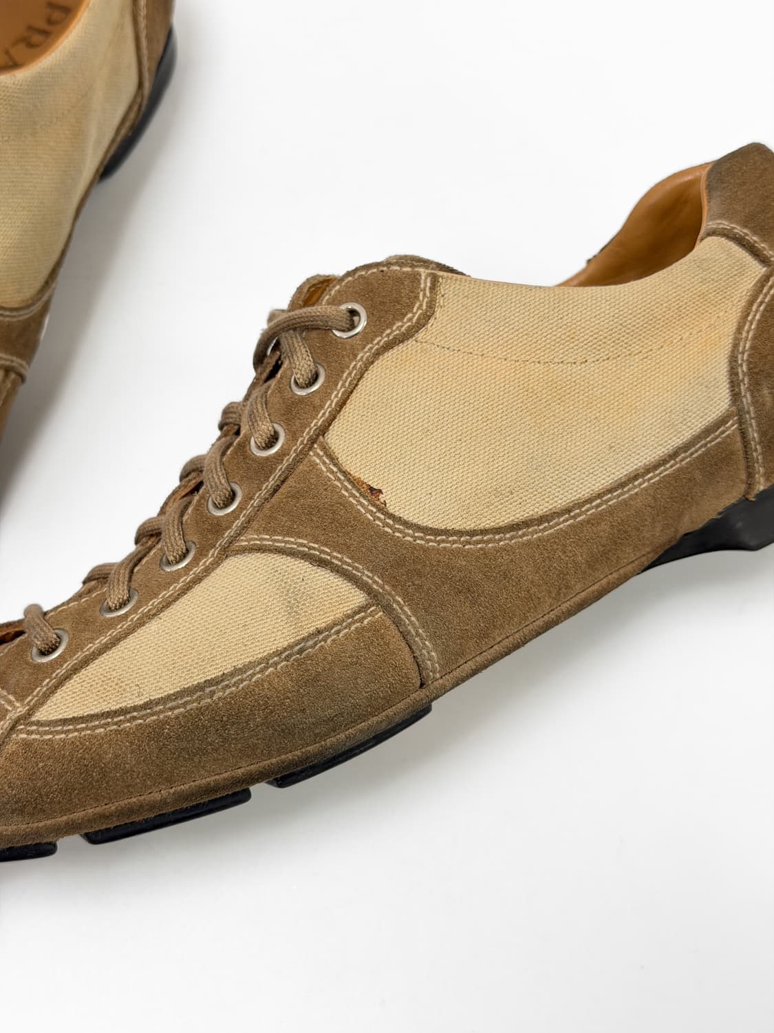 프라다 빈티지 캔버스 & 스웨이드 스니커즈 상품이미지6