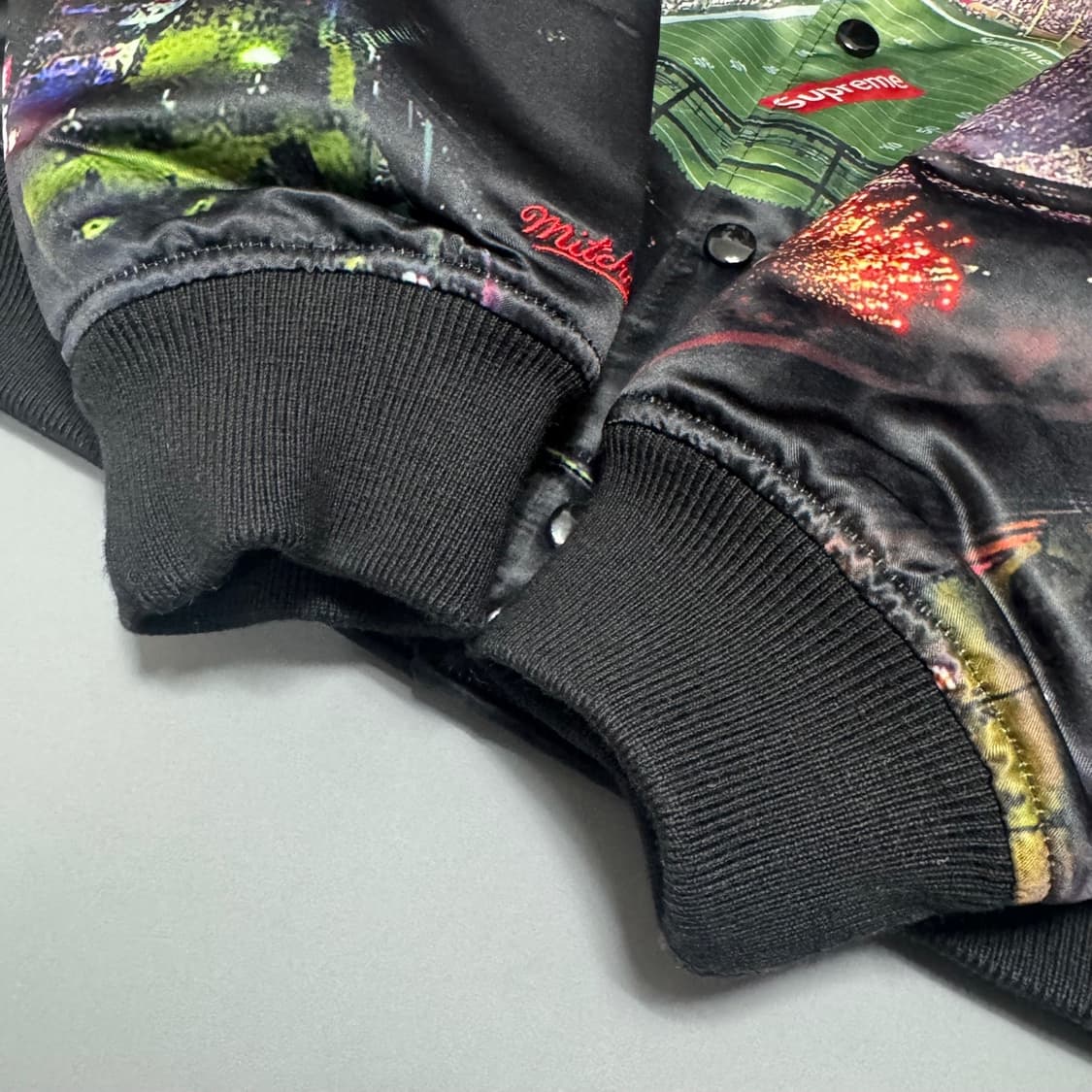 슈프림 22ss week15 미챌 앤 네스 스타디움 사틴 바시티 자켓 상품이미지6