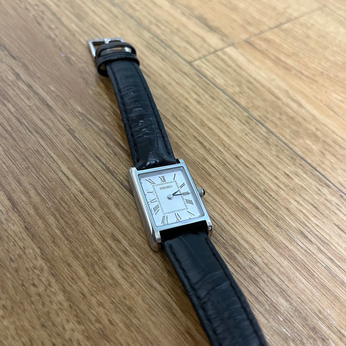 세이코 탱크 세르띠에 SWR053 쿼츠 가죽 사각 시계 상품이미지2