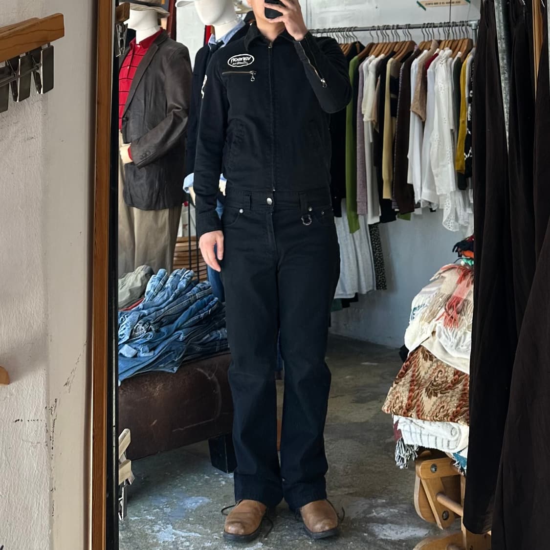 (착용컷) vanson x JACKROSE 스컬 자수 점프 수트 (3) 상품이미지3