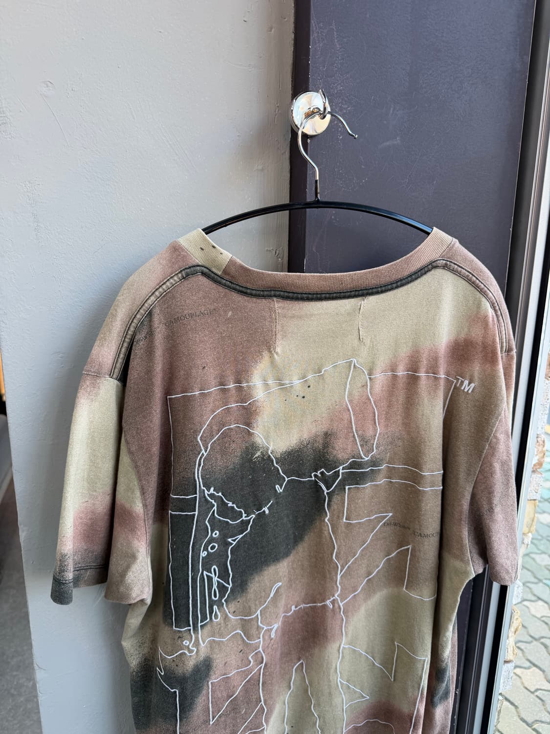 L/ 오프화이트 카모플라주 백로고 반팔 상품이미지7