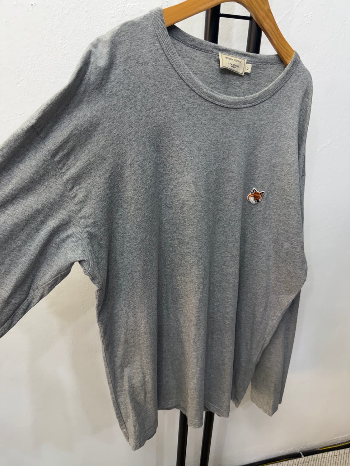 정품) 메종키츠네 남성 폭스 헤드 긴팔티 XL 상품이미지2