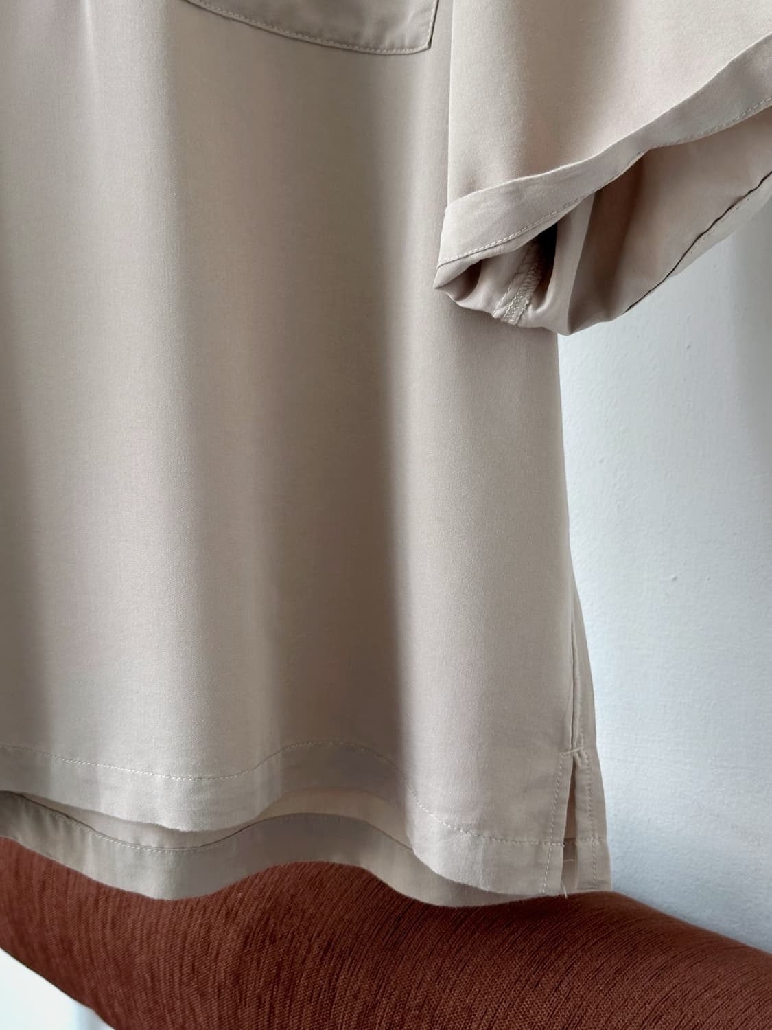 Zip design silky touch P/O top 상품이미지4