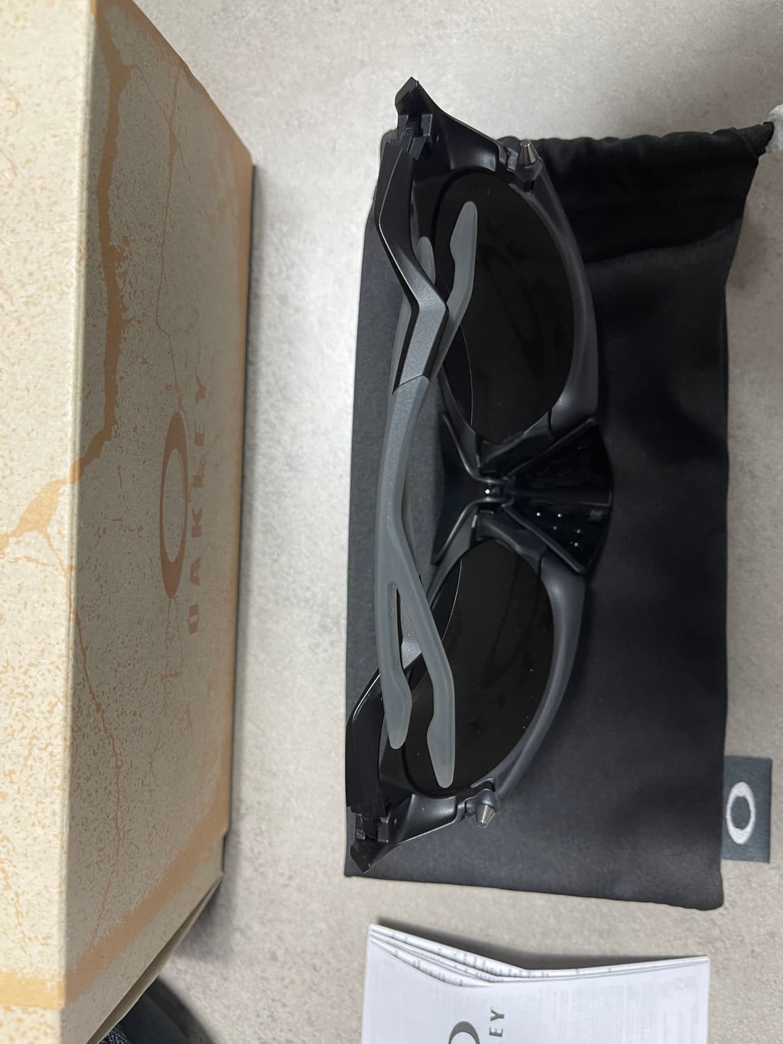 오클리 플란타리스 매트블랙 상품이미지3