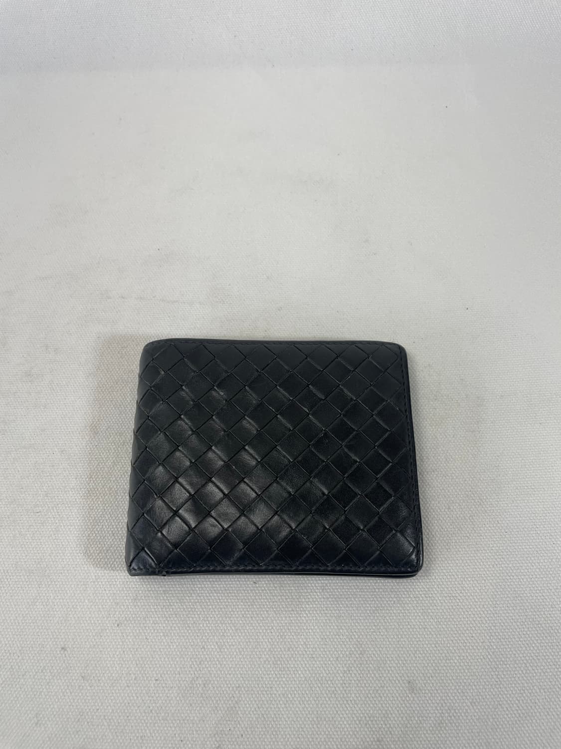 [블랙] 보테가베네타 인트레치아토 반지갑 남자지갑


 상품이미지2