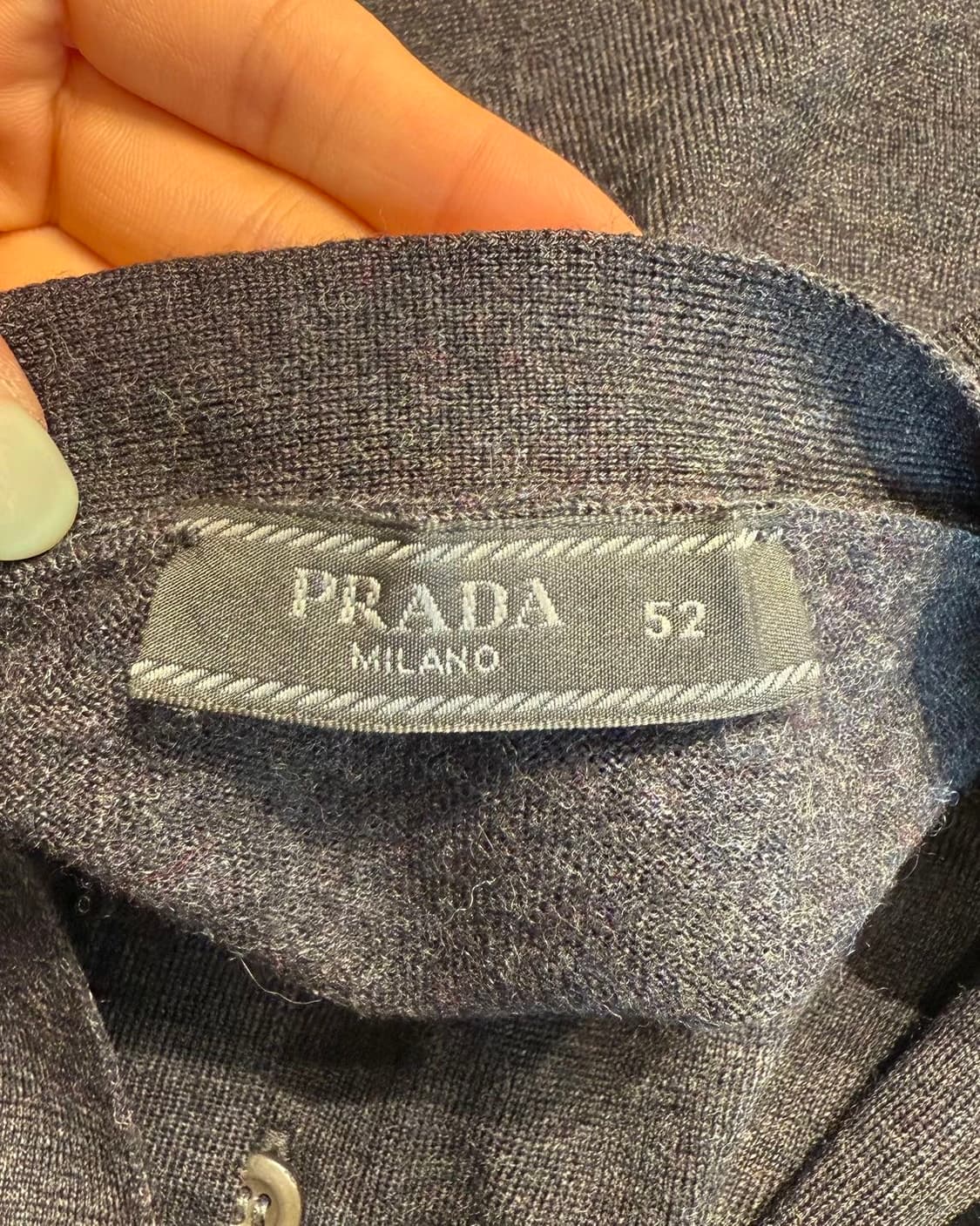 프라다 차콜 울 브이넥 가디건  상품이미지8