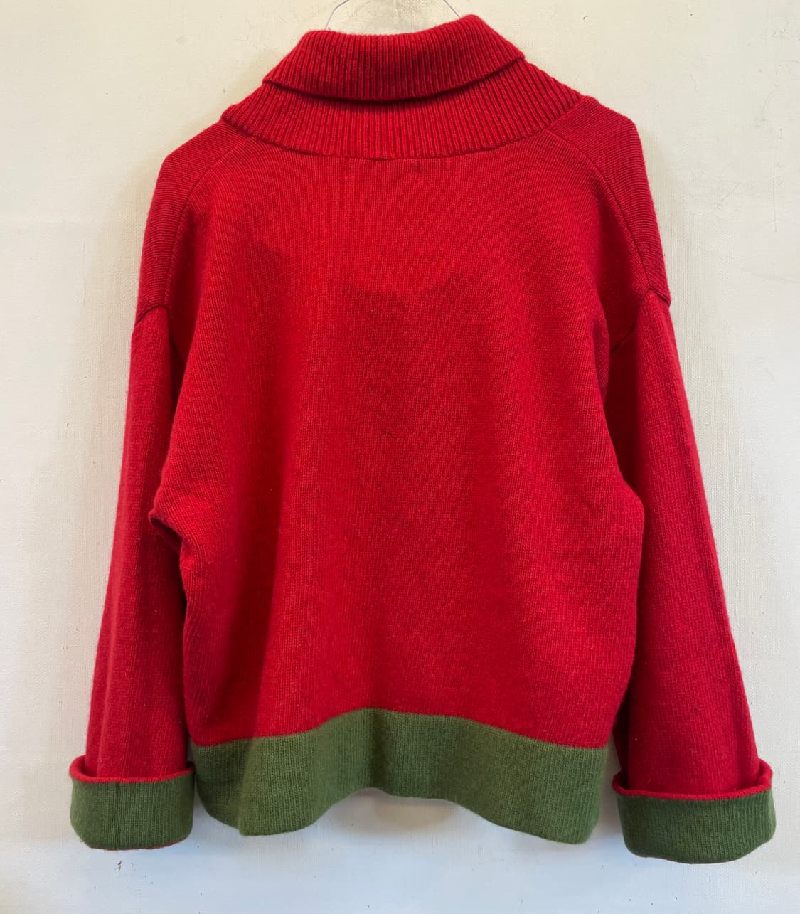 배색 레드니트 빨간니트 크리스마스니트 크리스마스룩 연말룩데이트룩 상품이미지3