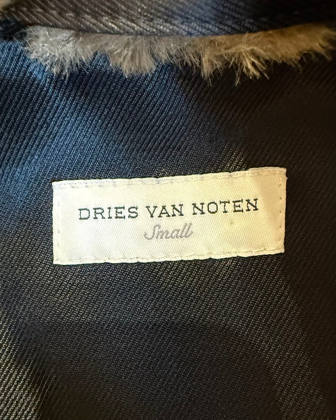 드리스 반 노튼 브라운 페이크 퍼 자켓  상품이미지8