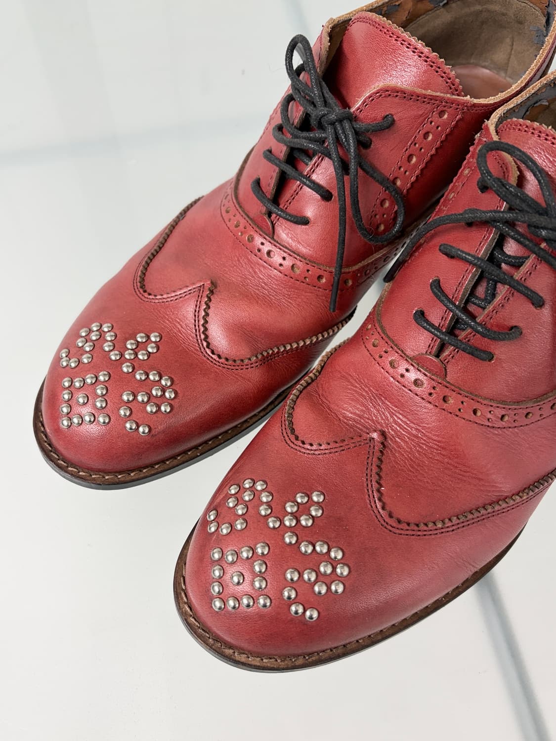 글램 트라이벌 스터드 레더 슈즈 상품이미지3