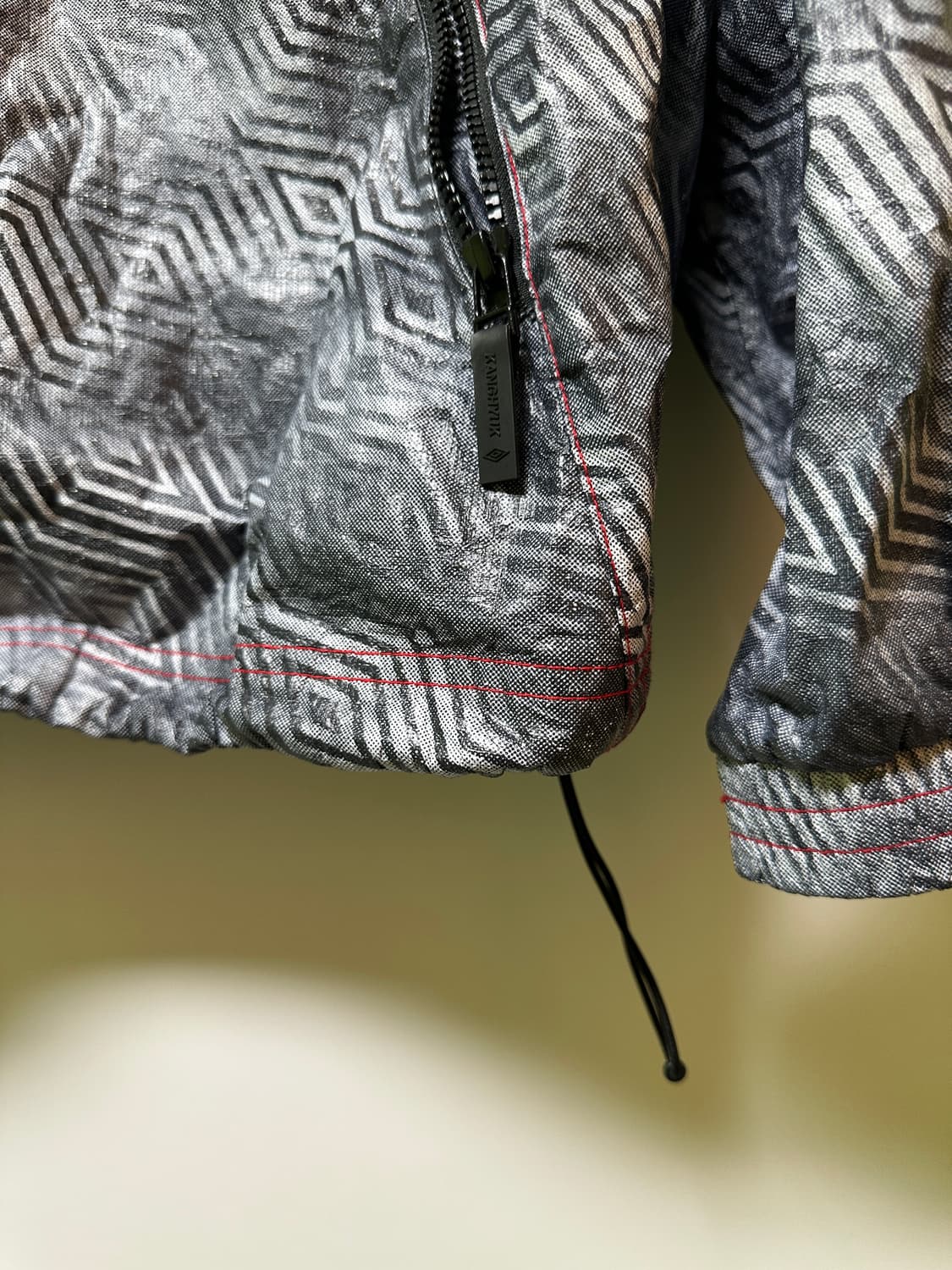 원가 26만원 새상품 엄브로 강혁 콜라보 바람막이 XL 상품이미지8