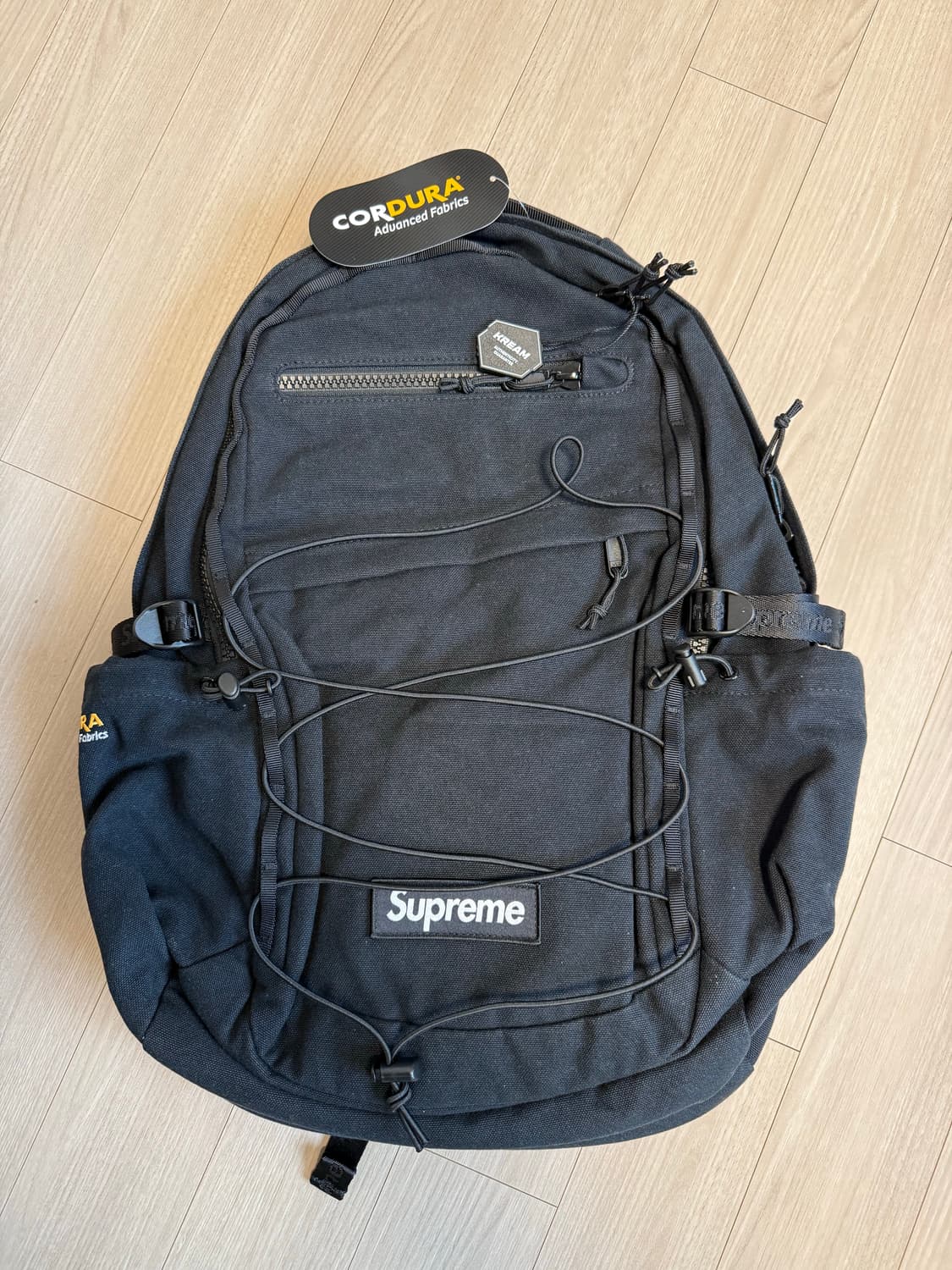 [새제품] 25SS 슈프림 백팩 블랙 상품이미지3