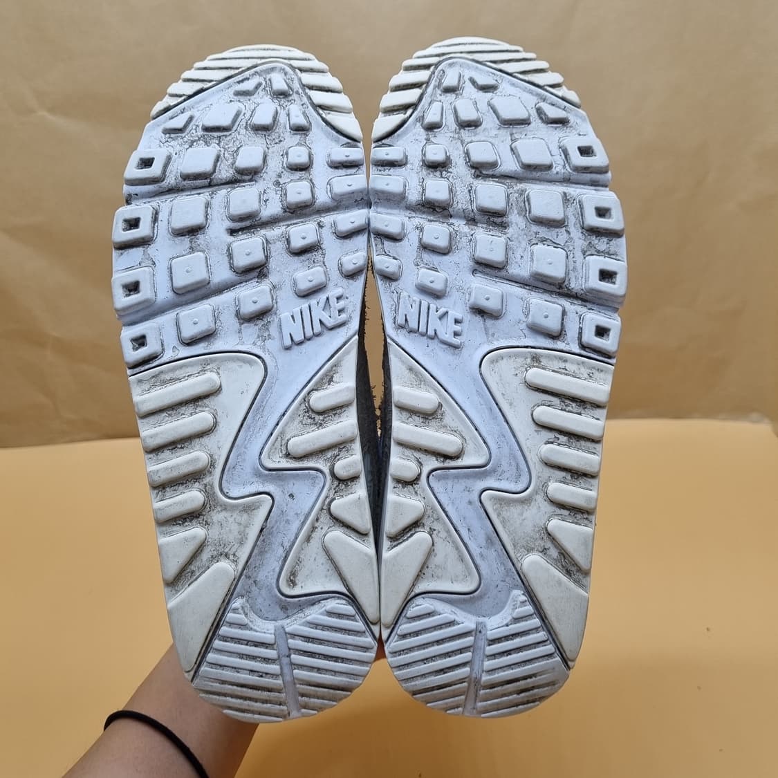 나이키 에어맥스90 트와인 여성운동화230  상품이미지3