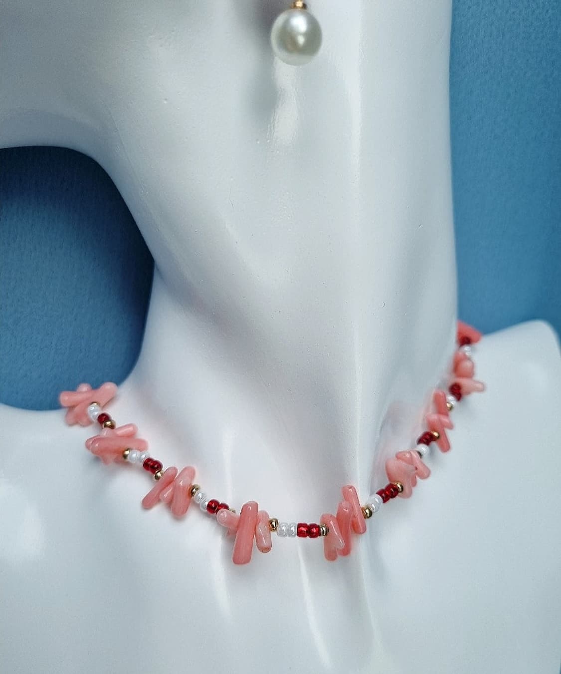 세컨핸드) 산호 비즈 목걸이 상품이미지1