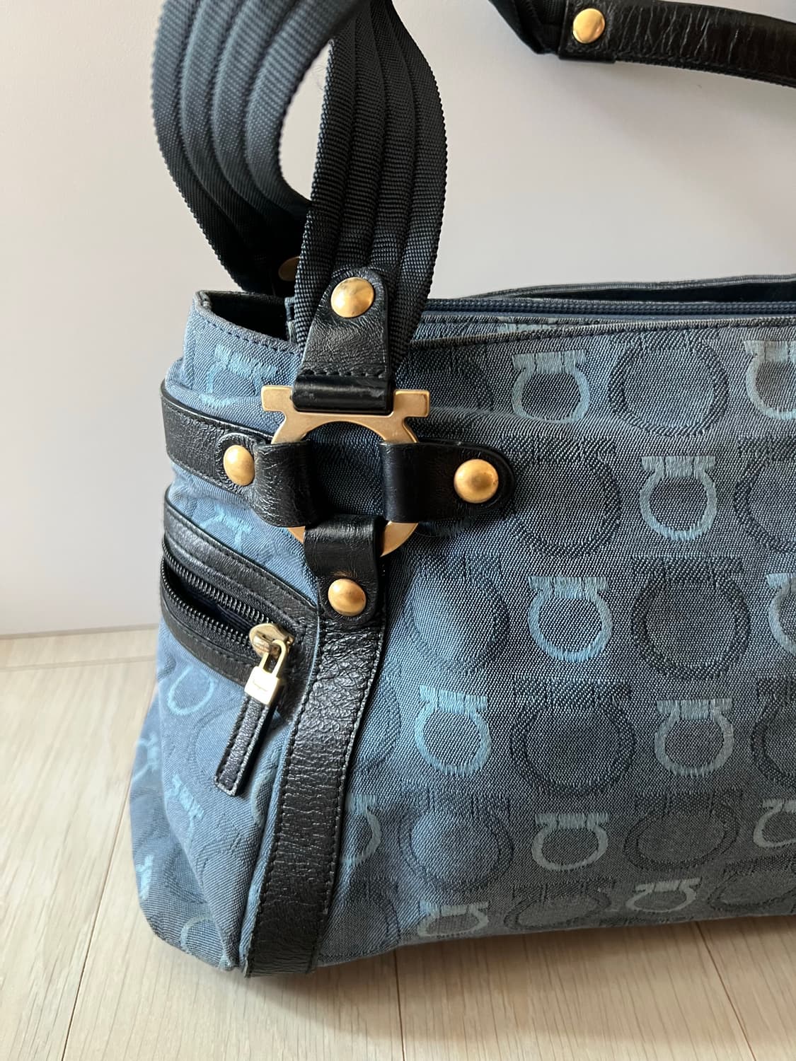 페라가모 가방 상품이미지2