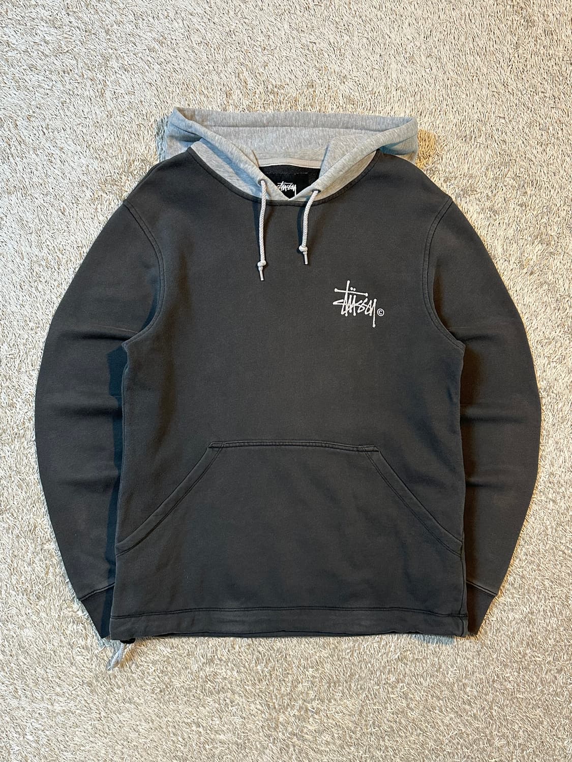 스투시 STUSSY 빅로고 투톤 배색 후드티 차콜 상품이미지1