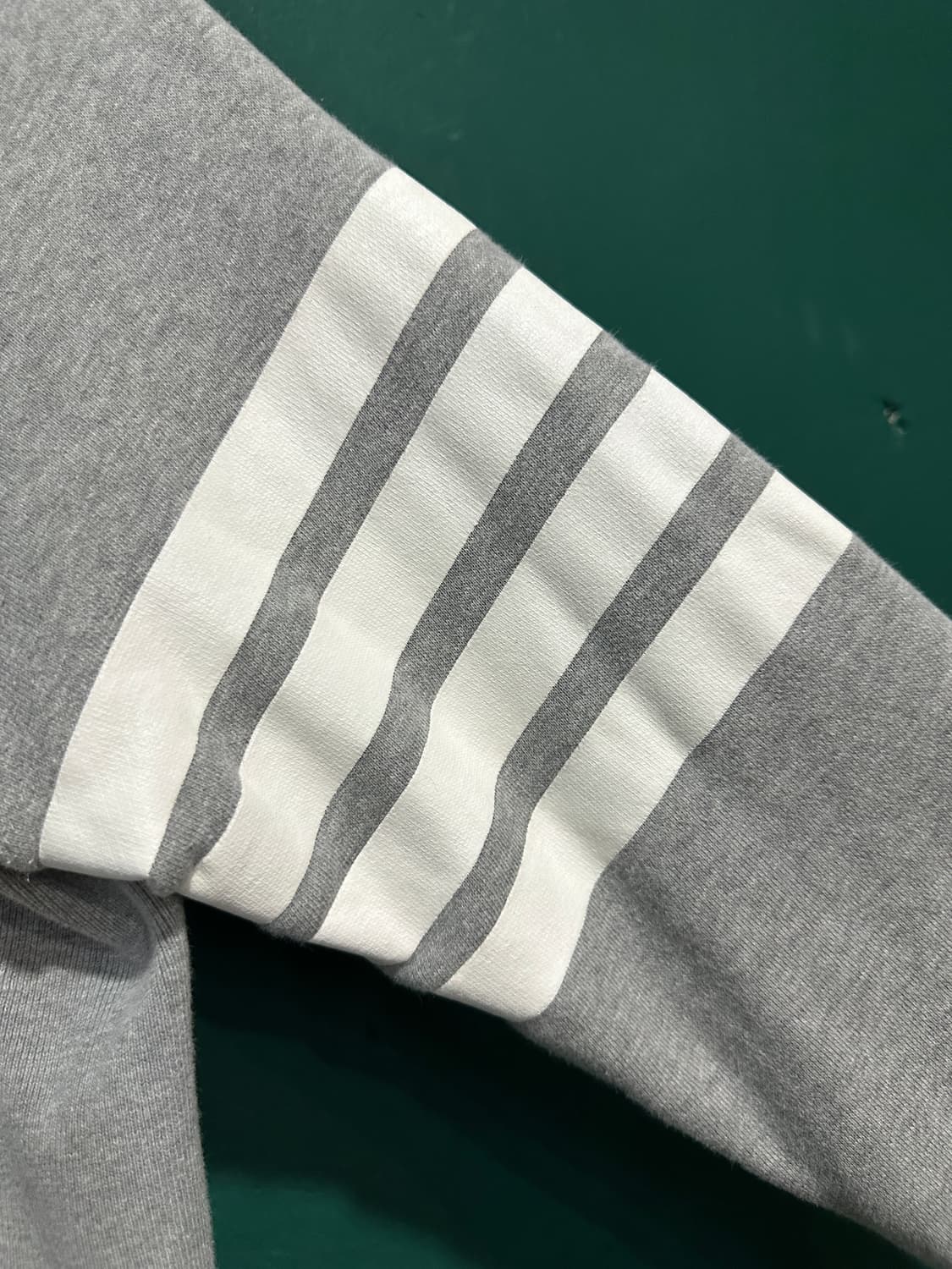 톰브라운 4바 후드집업 그레이 3사이즈 상품이미지5