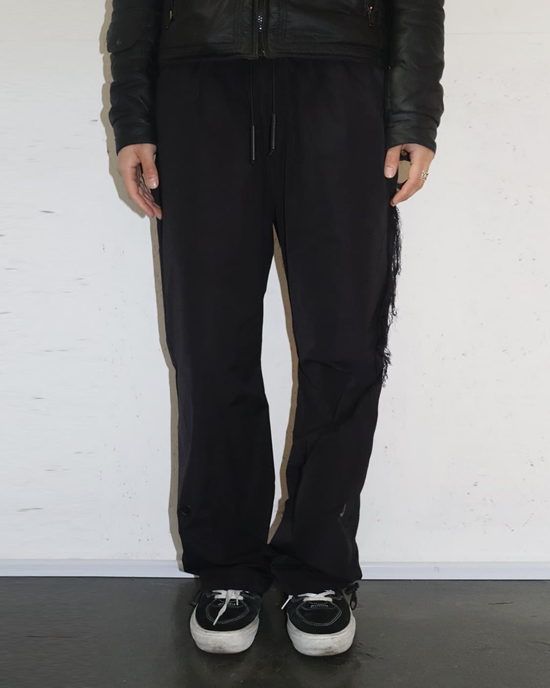어 콜드 월 19SS 드로우스트링 테어드 이펙트 조거 팬츠 상품이미지1