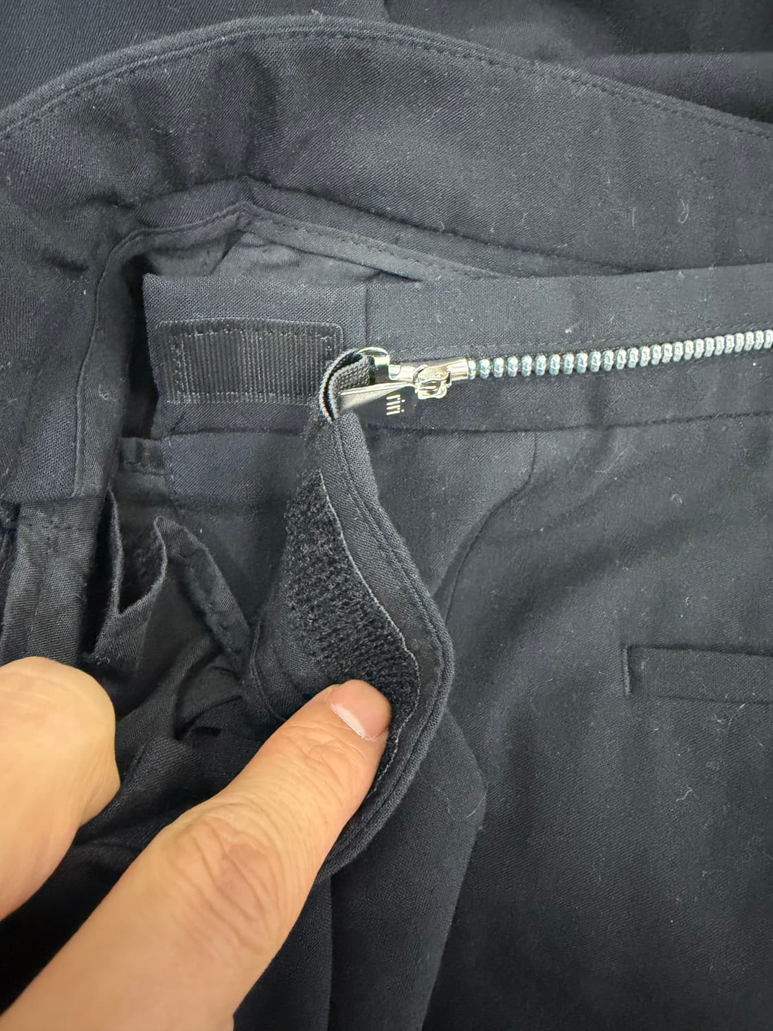 정품) 솔리드옴므  22ss 허리 스트랩 슬랙스 바지 46 상품이미지5