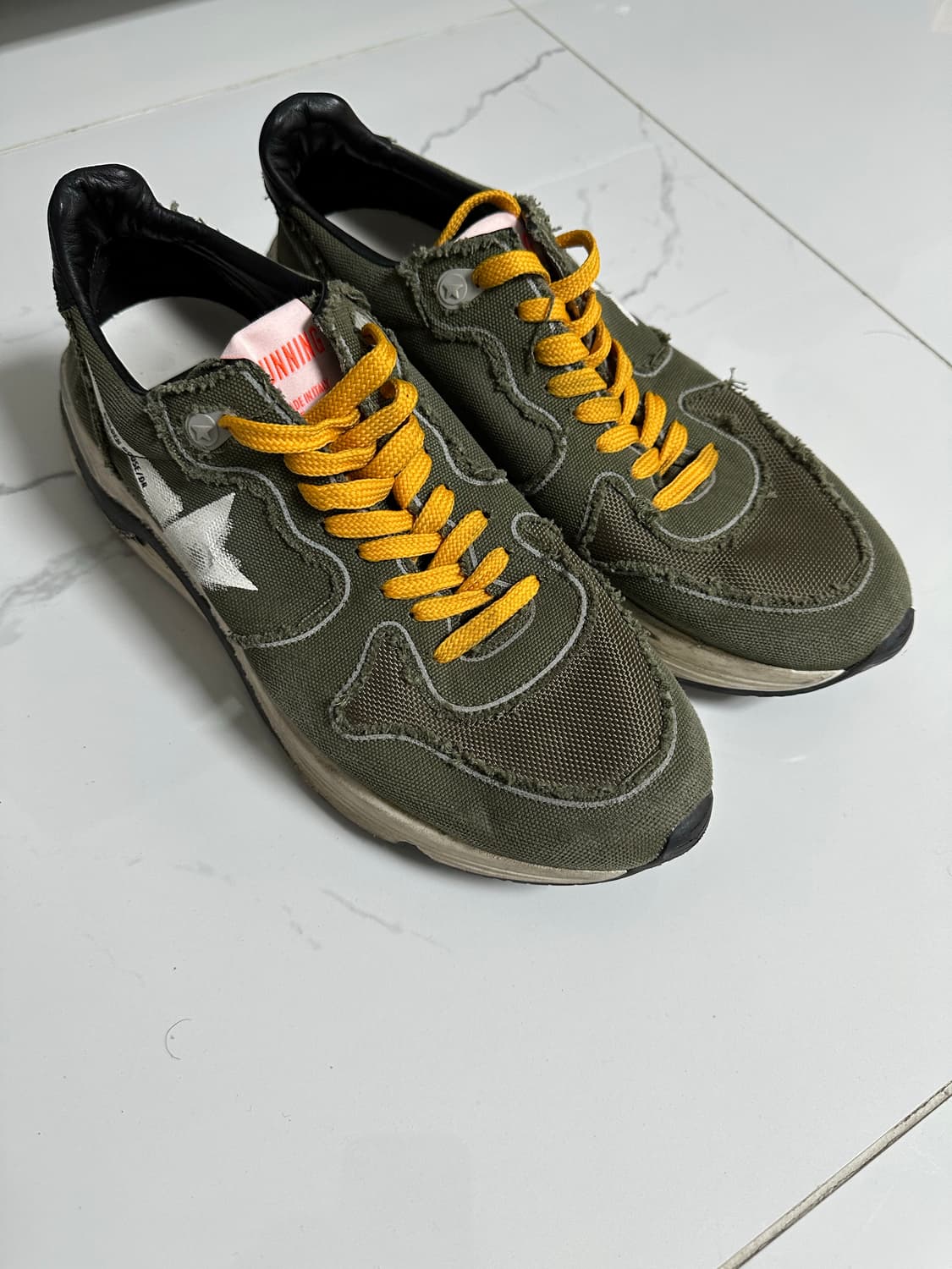 골든구스 러닝 스니커즈 카키 42사이즈 상품이미지1
