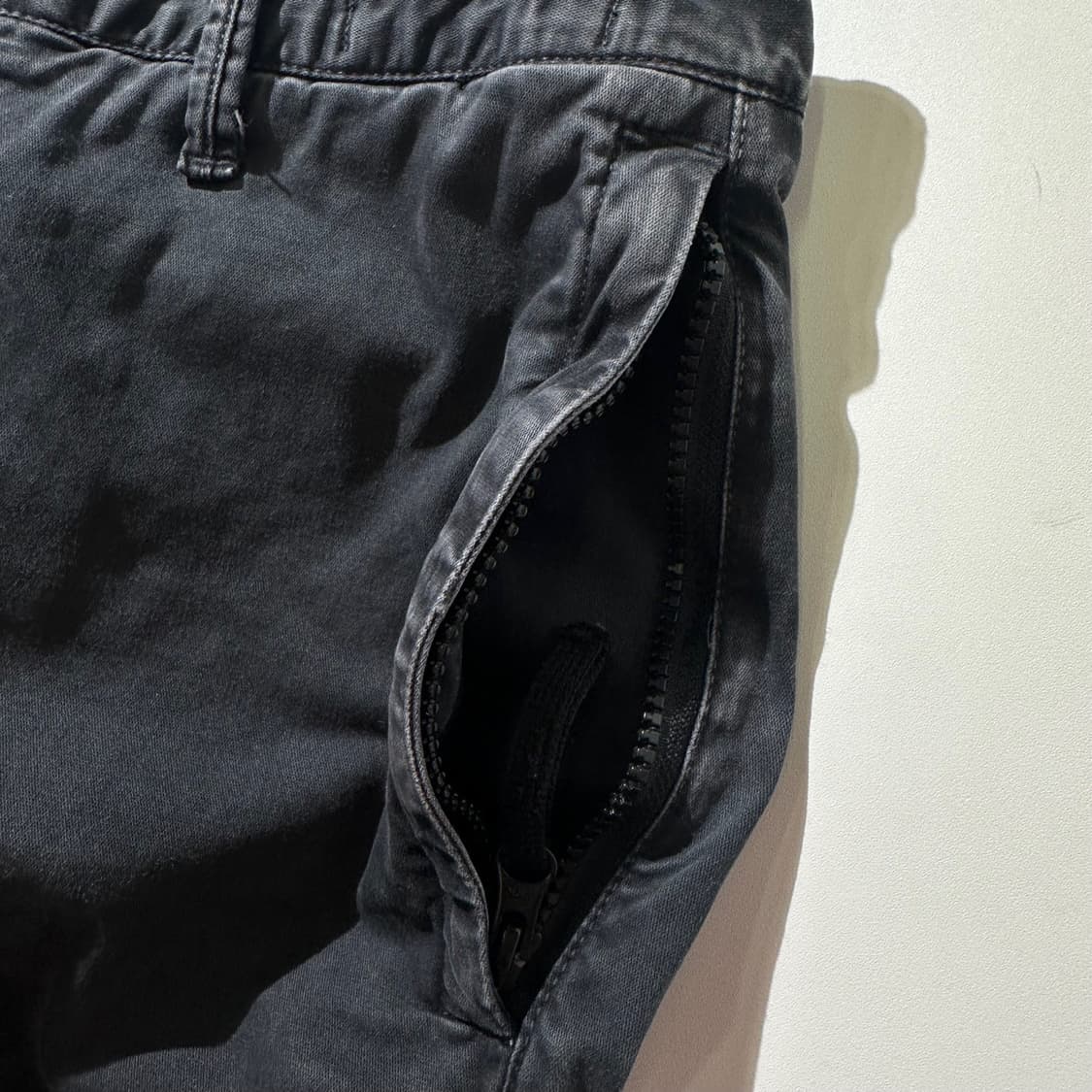 스톤아일랜드 사이드 와펜 카고 팬츠 상품이미지6