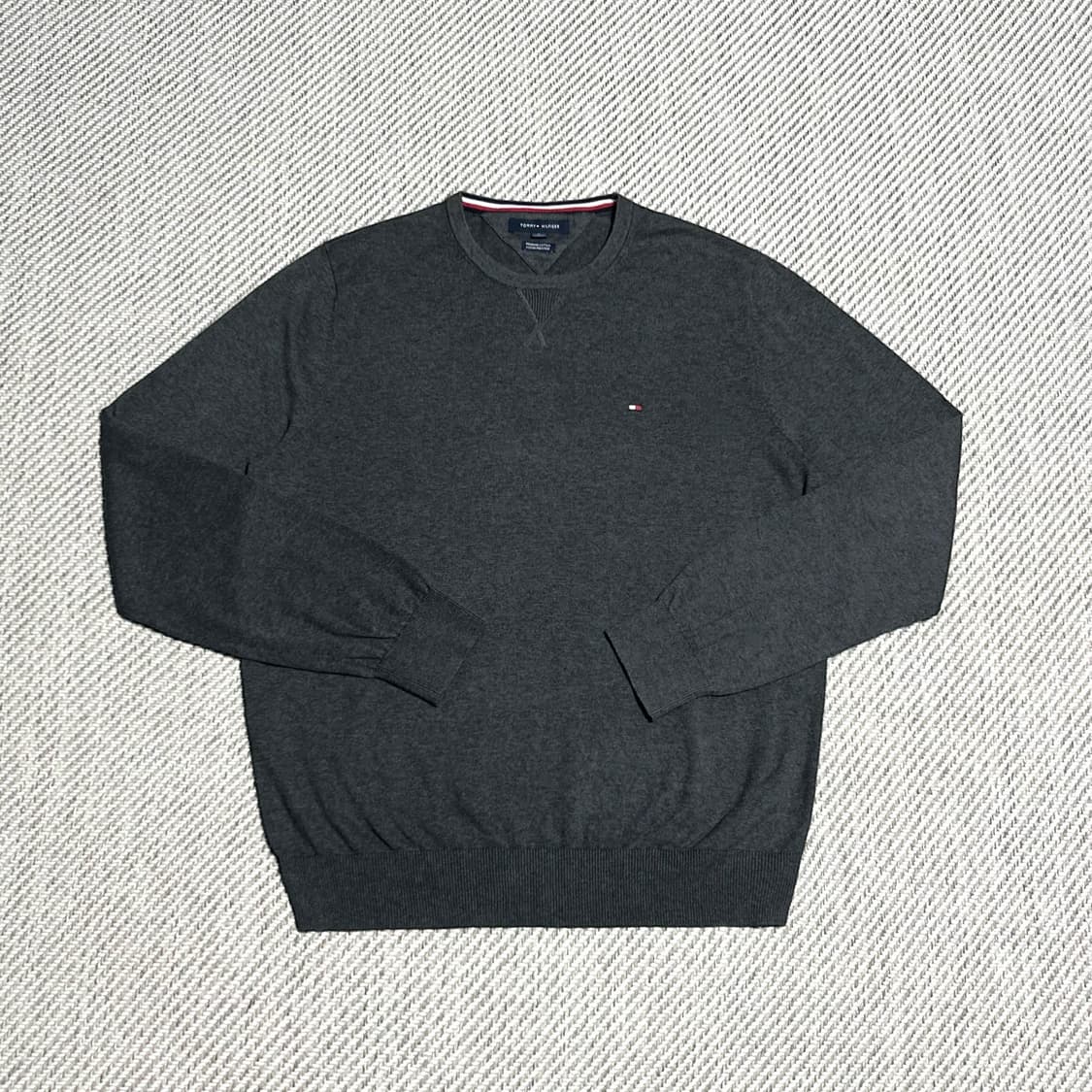 [M] Tommy 타미힐피거 다크그레이 코튼 라운드 니트 상품이미지1
