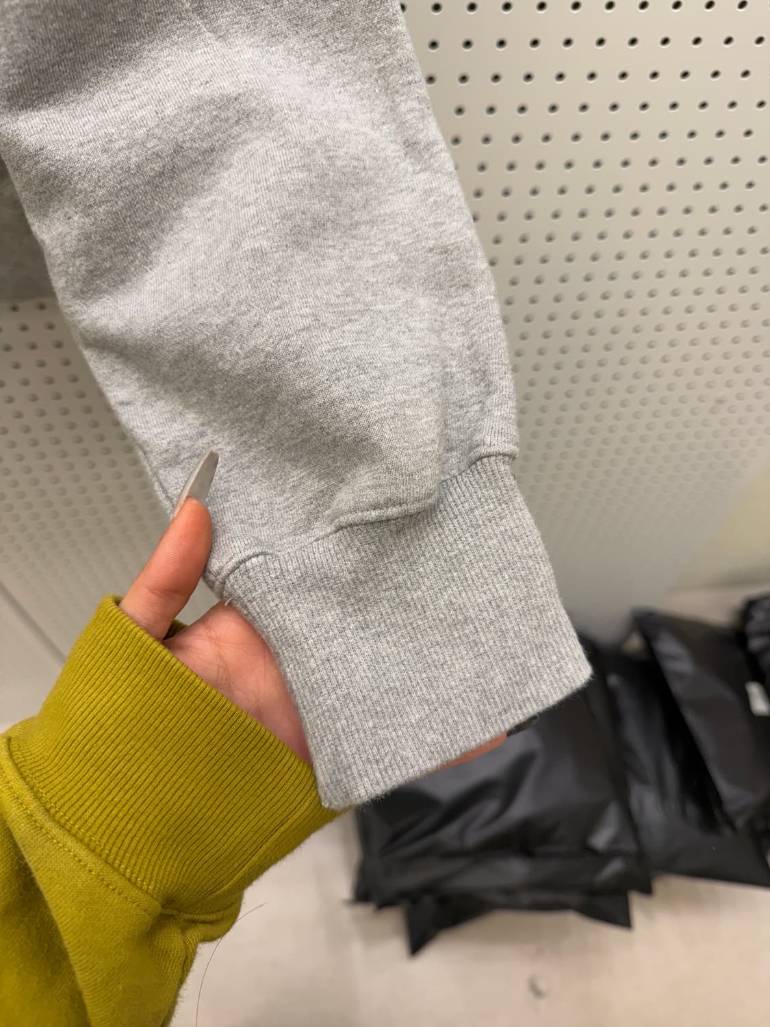 더블탭스 아치 로고 후드티 U1081 상품이미지4