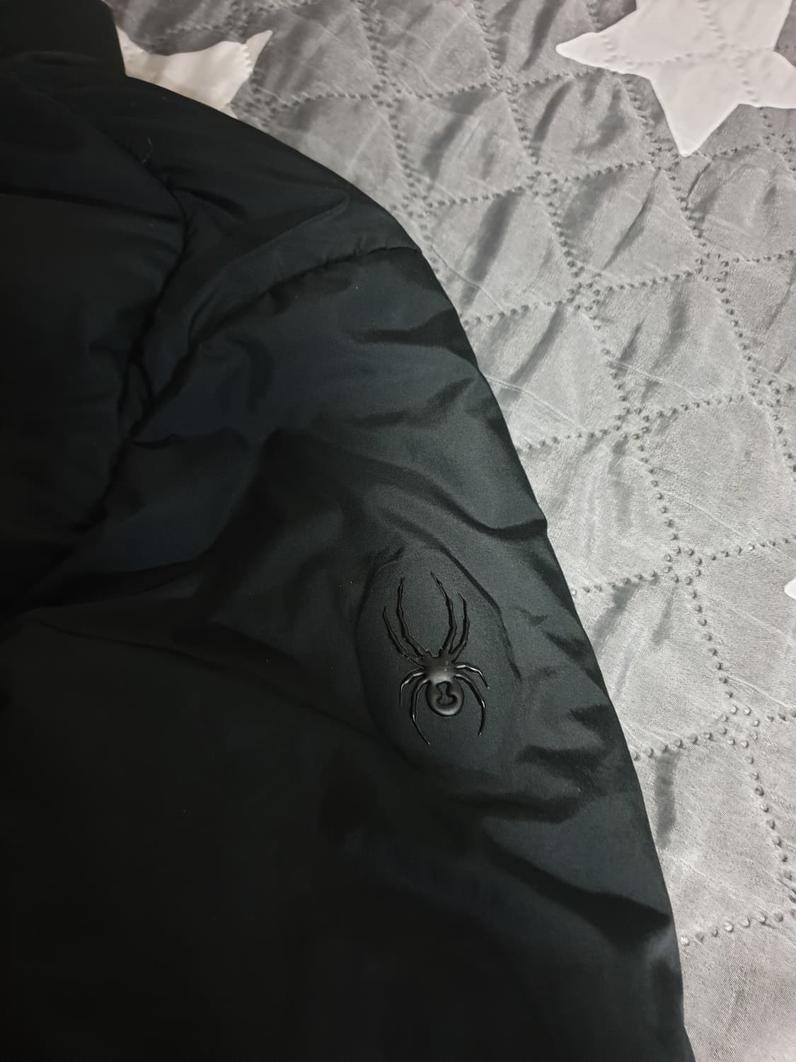 스파이더 구스다운 어깨 로고 경량패딩 블랙 (L) 상품이미지3