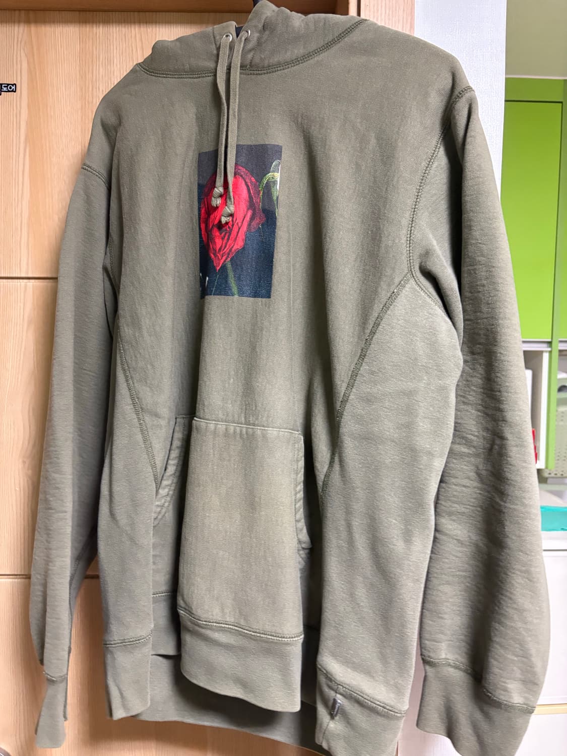 슈프림 아라키 후드티 카키 상품이미지1