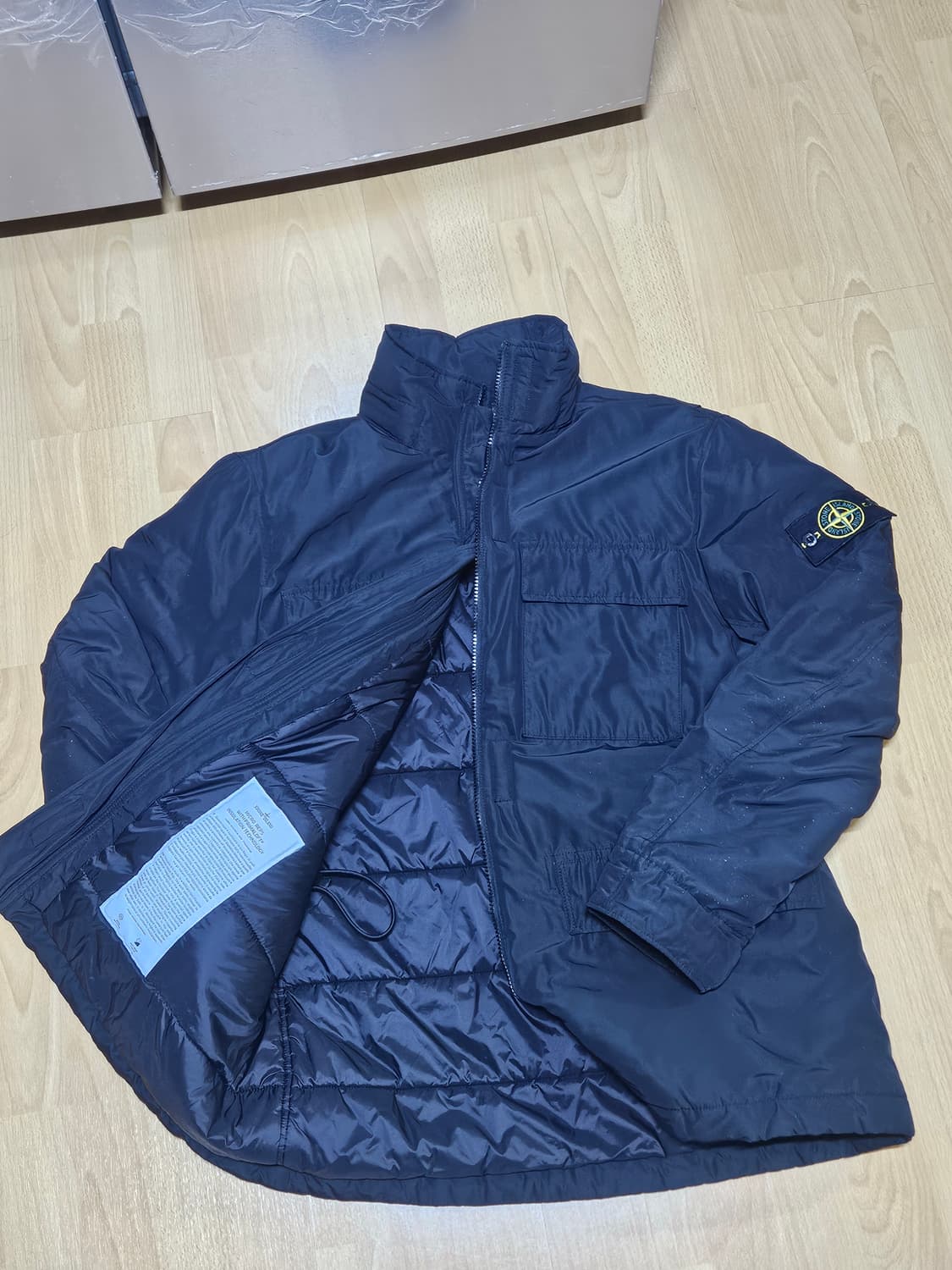 정품) 스톤아일랜드 마이크로랩스 인슐레이트 패딩 XL 상품이미지1