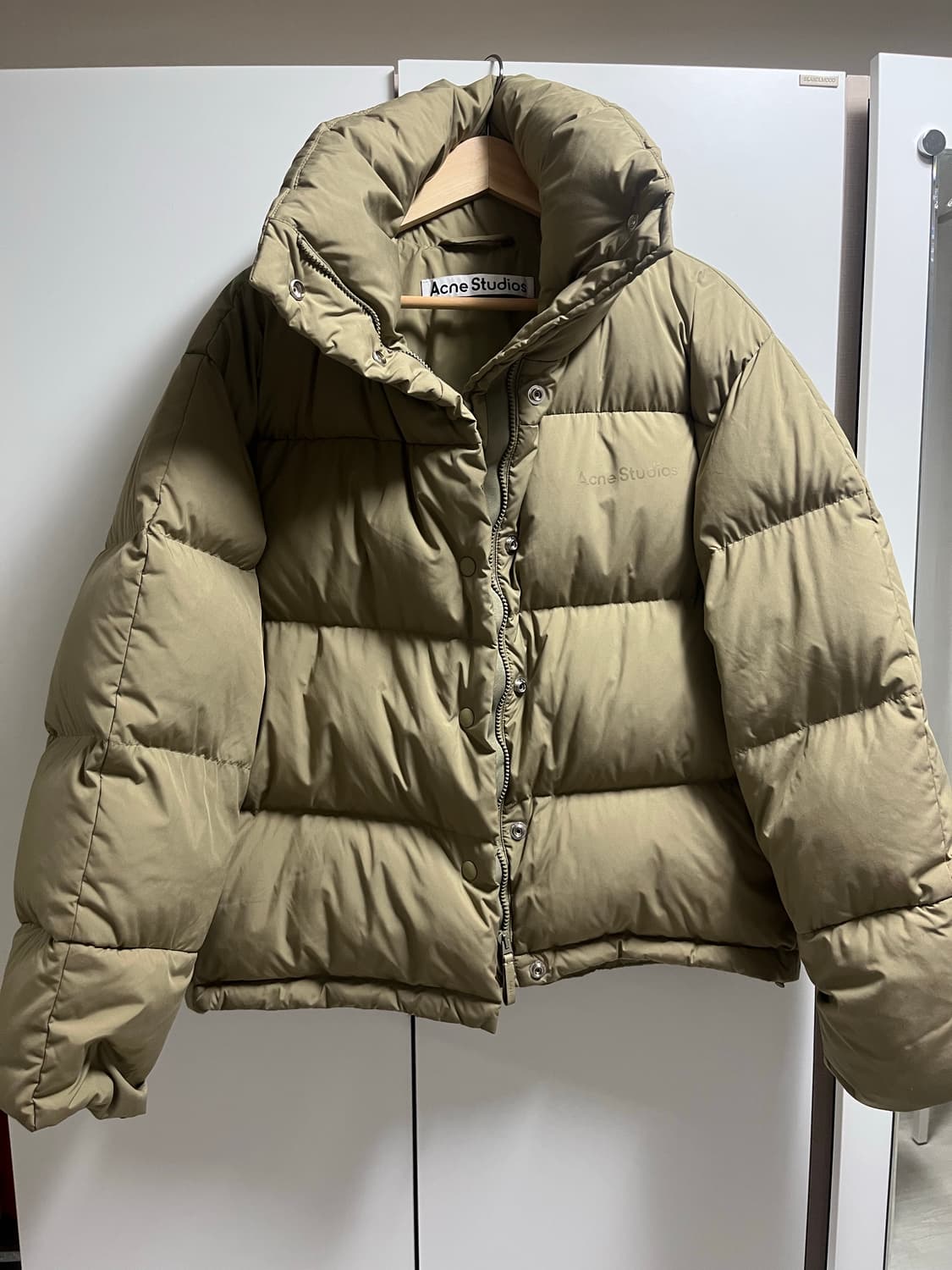 아크네스튜디오 푸퍼 다운 상품이미지1