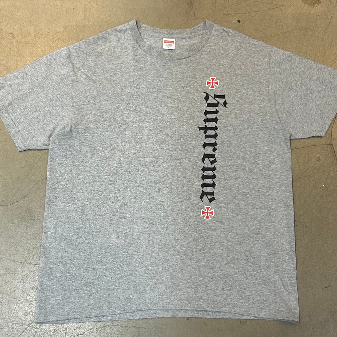 🫶🏻 슈프림 Gray 반팔티 🫶🏻 상품이미지1