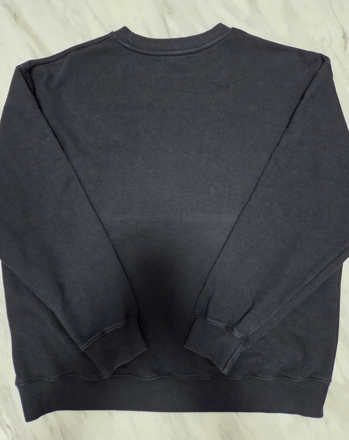 아크네스튜디오 메탈 페이스 오버사이즈 스웻셔츠 상품이미지2